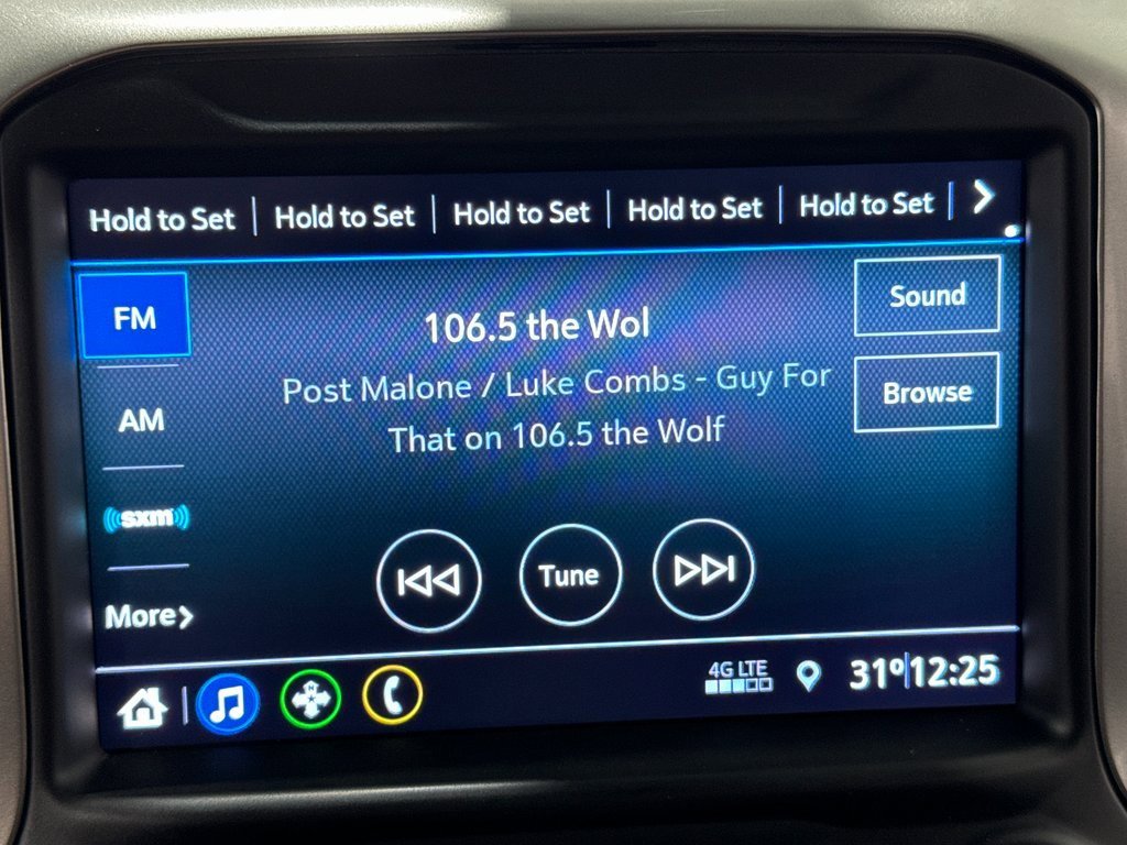 Used 2021 Chevrolet Silverado 1500 RST w/ Bed Protection Package image 12