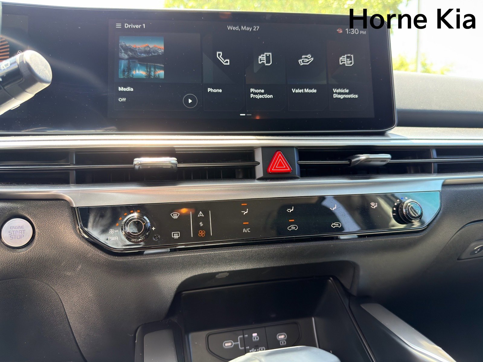 New 2026 Kia Sorento LX FWD image 16