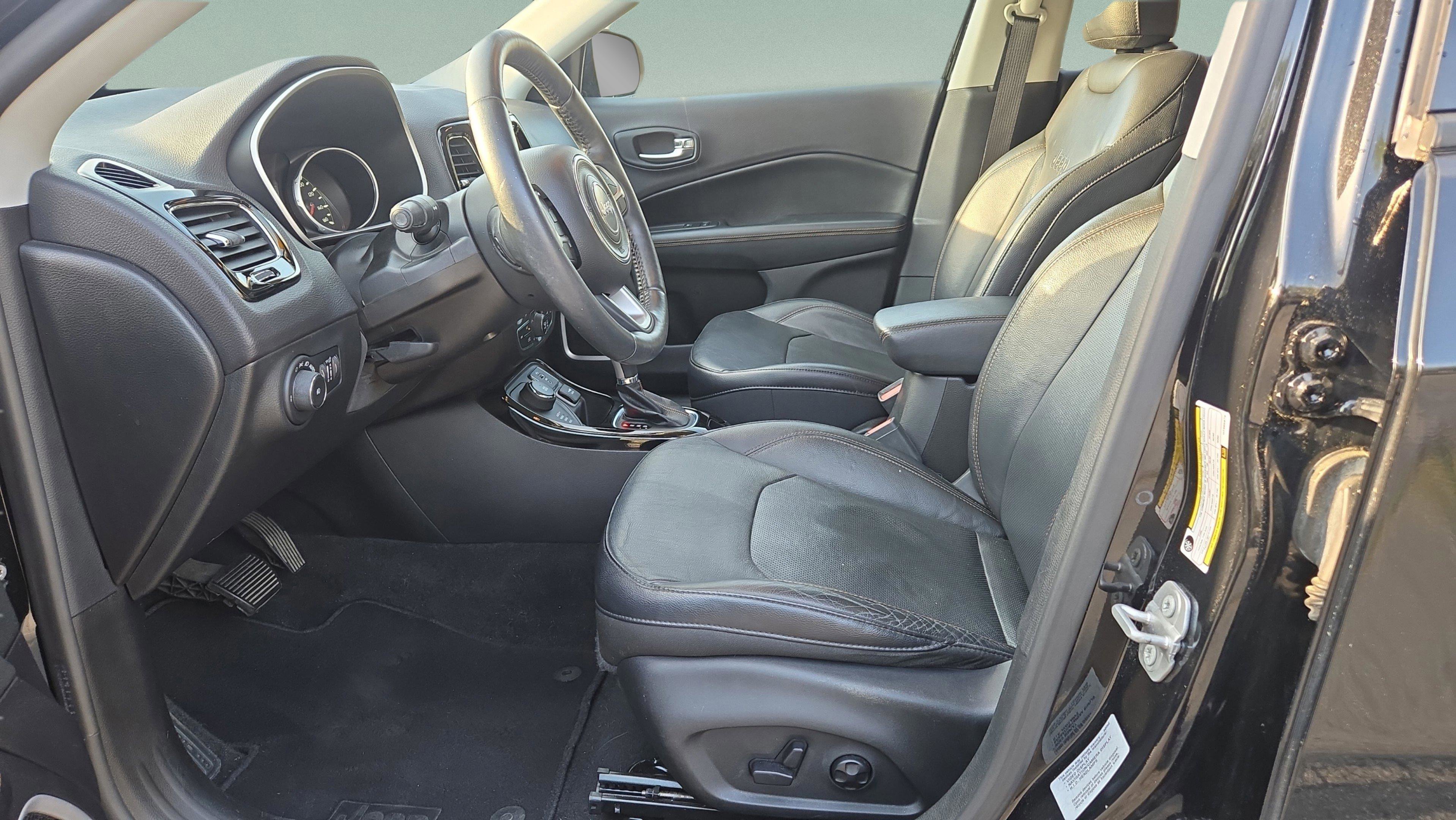 Used 2017 Jeep Compass Limited image 7