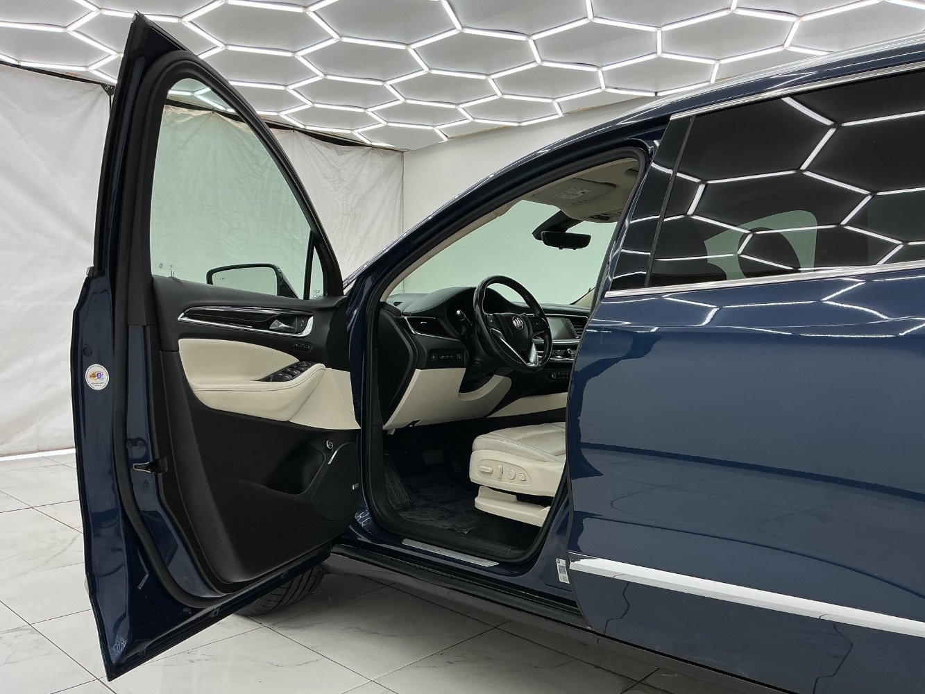 Used 2022 Buick Enclave Premium w/ Experience Buick Package FWD image 16