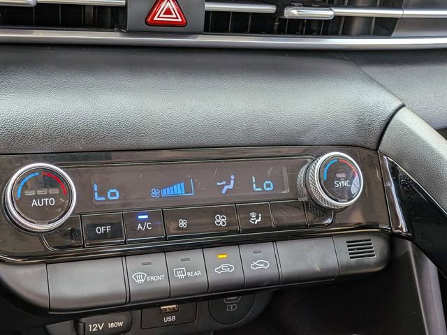 Used 2025 Hyundai Elantra Hybrid FWD image 22