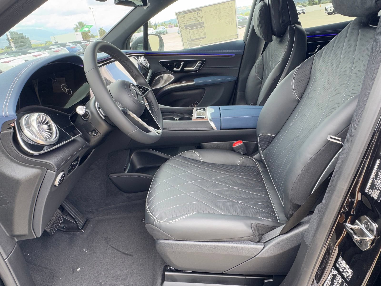 New 2026 Mercedes-Benz EQS 400 4MATIC SUV image 15