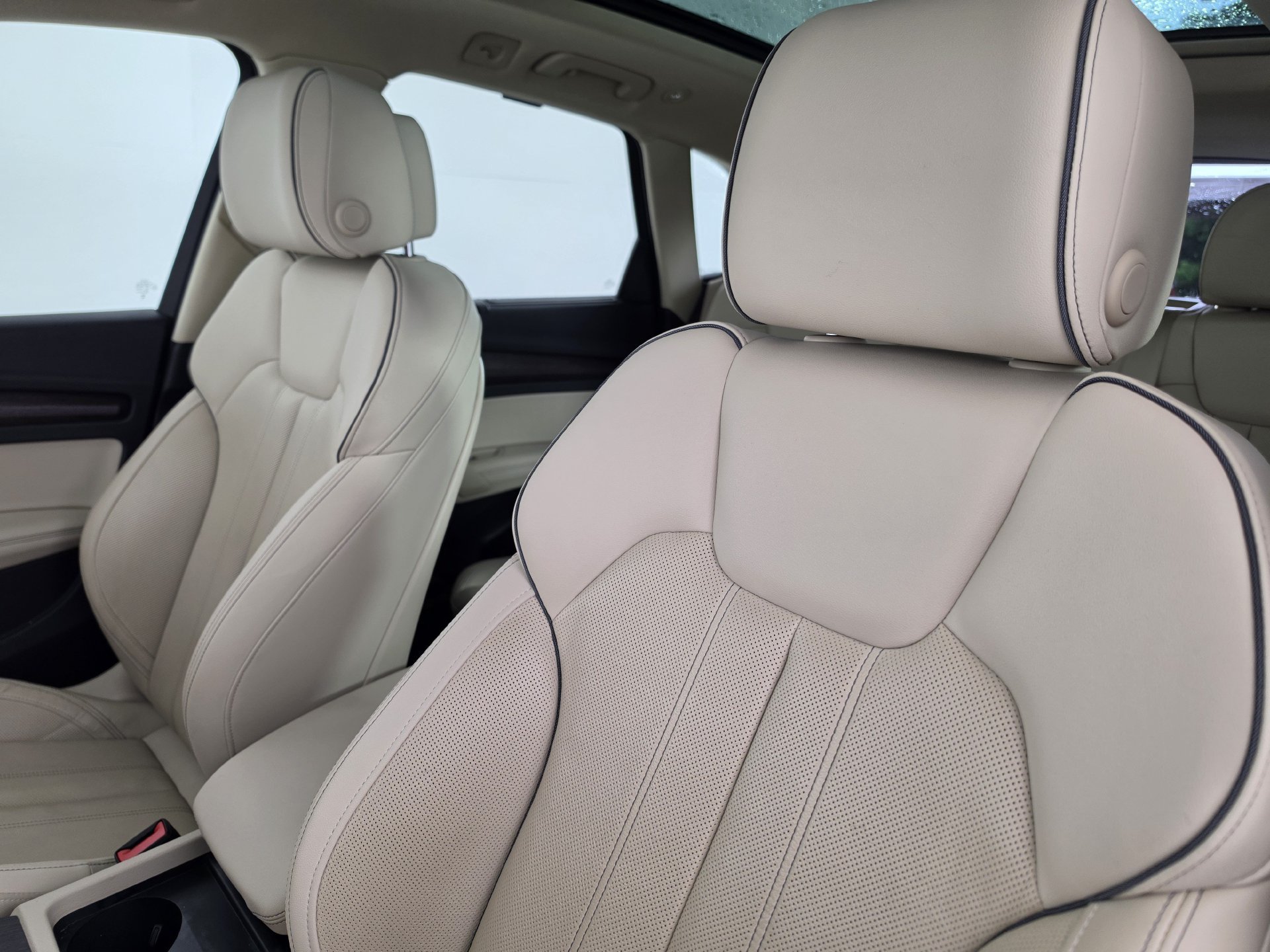 Certified 2023 Audi Q5 2.0T Premium Plus w/ Premium Plus Package AWD/4WD image 5