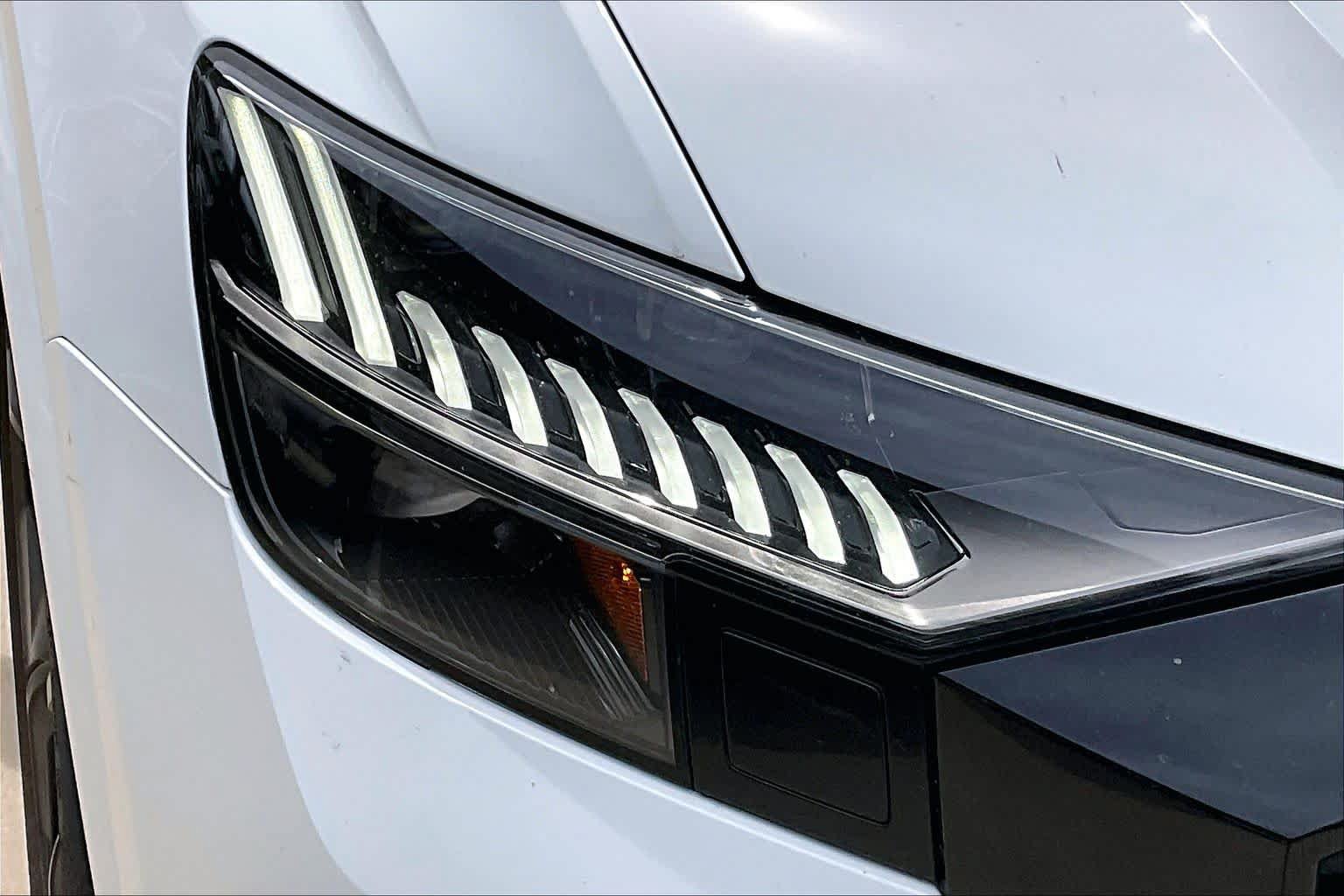 Used 2023 Audi RS Q8 AWD/4WD image 27