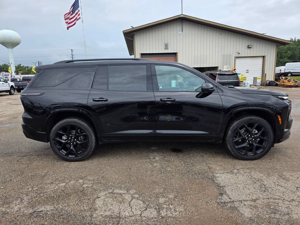 Used 2024 Chevrolet Traverse RS AWD/4WD image 11