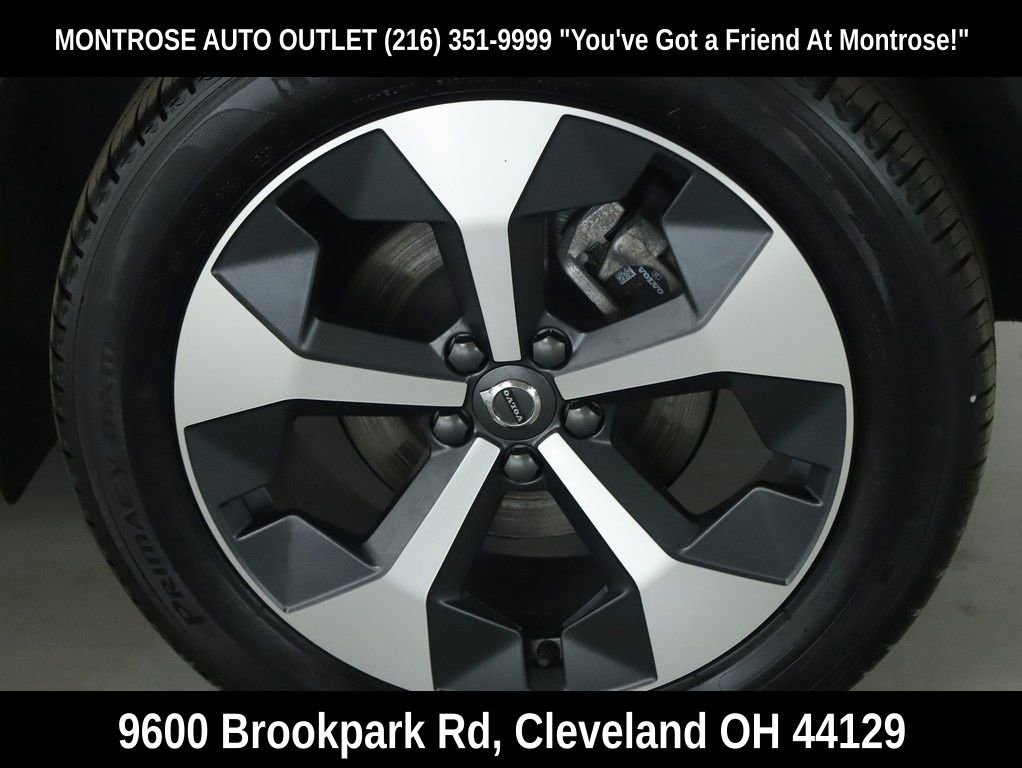 Used 2023 Volvo XC40 B5 Plus w/ Climate Package image 48