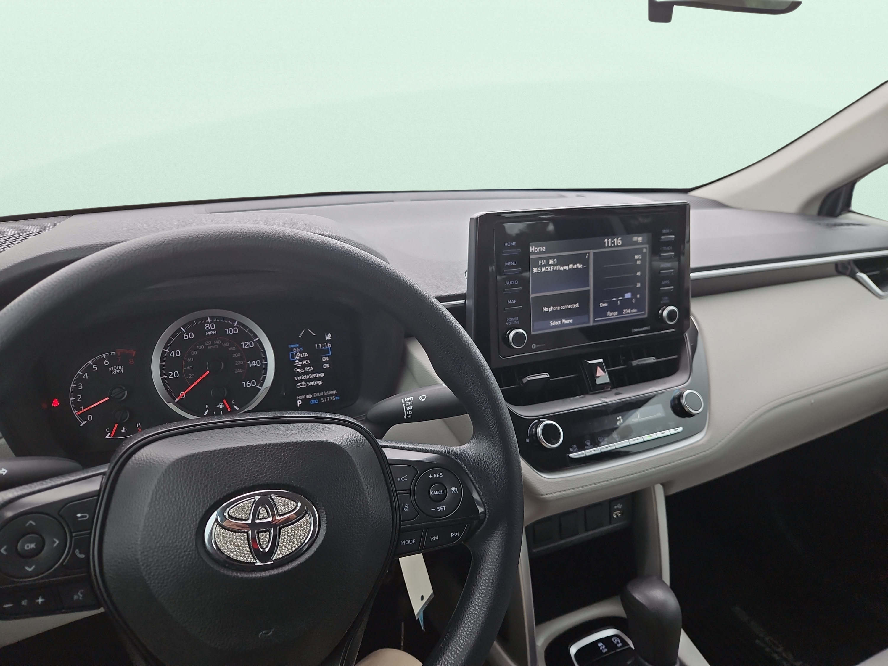 Used 2022 Toyota Corolla Cross L FWD image 9