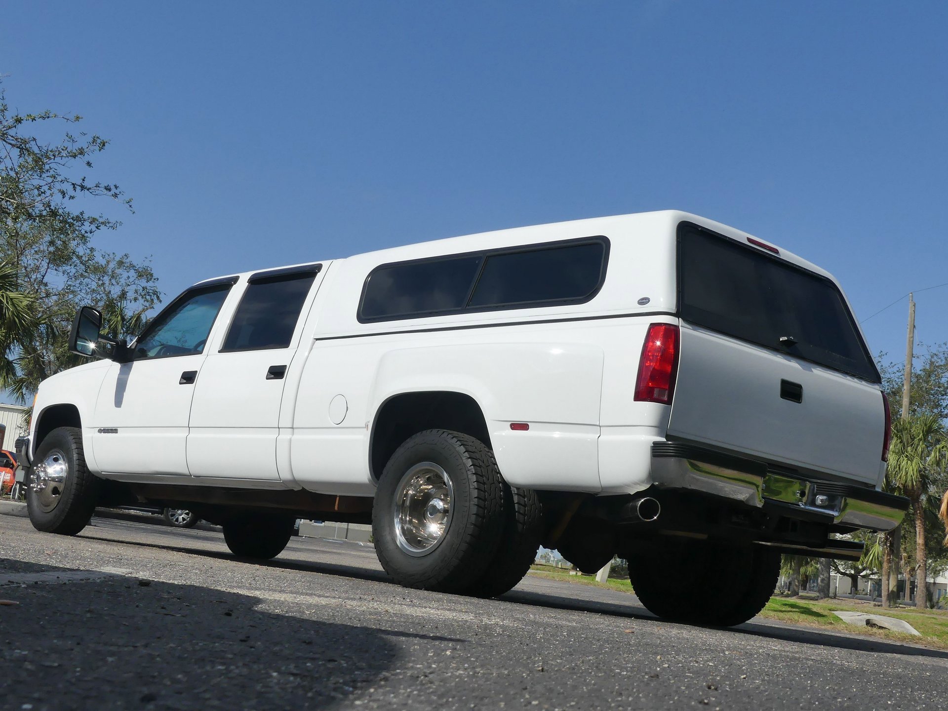 Used 2000 Chevrolet Silverado 3500 2WD Crew Cab image 15