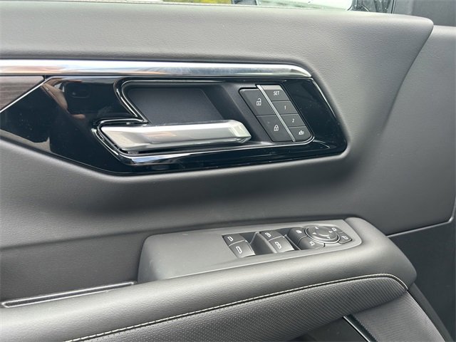 New 2026 Chevrolet Suburban Premier image 22