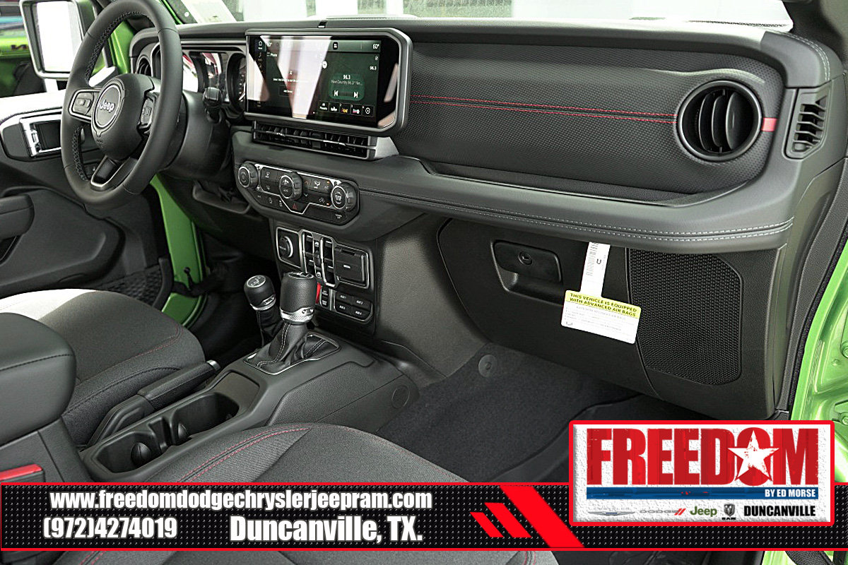 New 2025 Jeep Wrangler Unlimited Rubicon AWD/4WD image 12