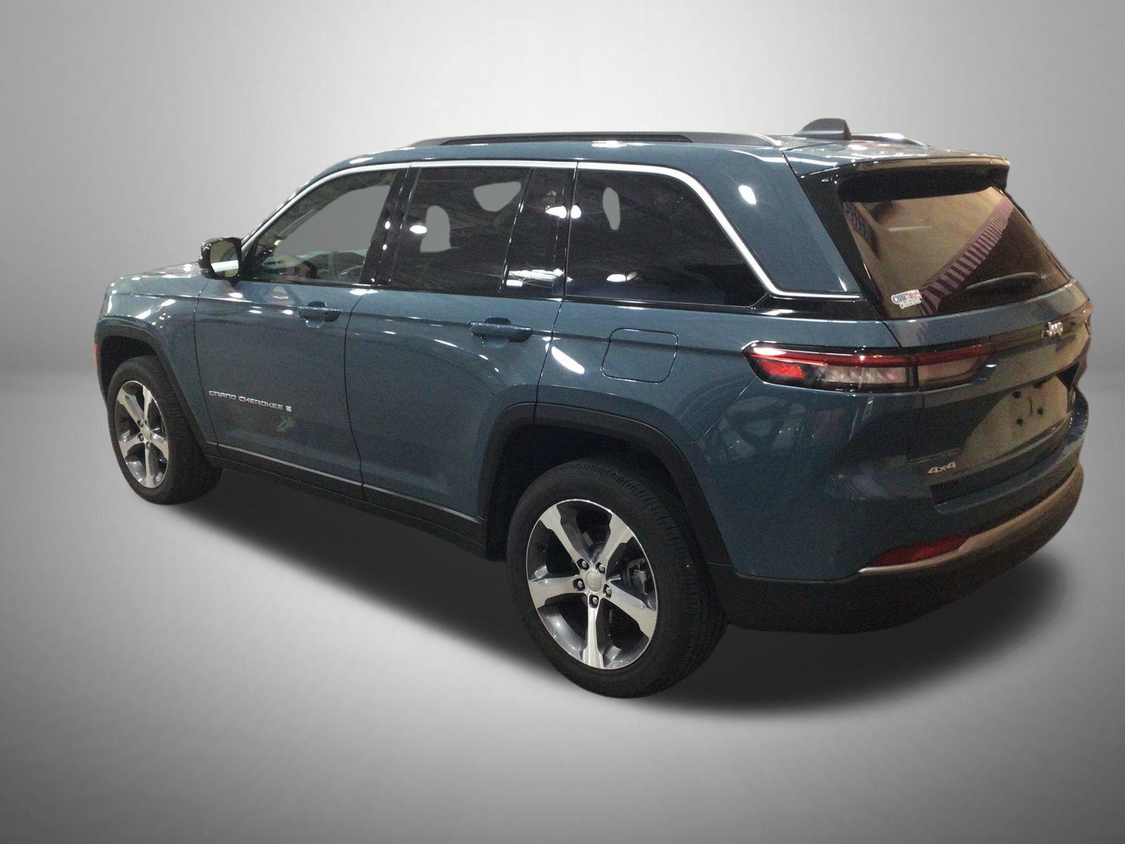 Used 2026 Jeep Grand Cherokee Limited w/ Trailer Tow Package AWD/4WD image 1