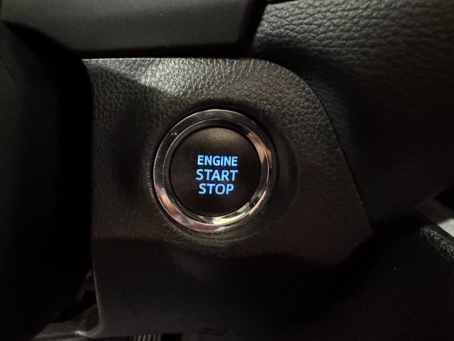 Used 2020 Toyota RAV4 TRD Off-Road image 11