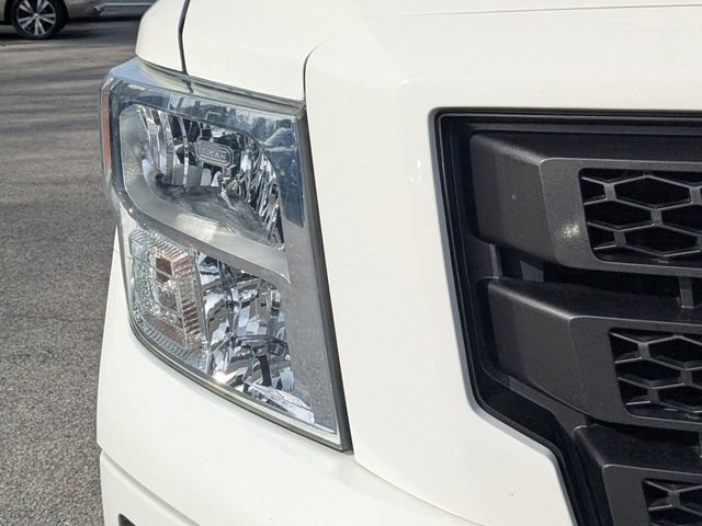 Used 2021 Nissan Titan SV w/ SV Convenience Package image 13