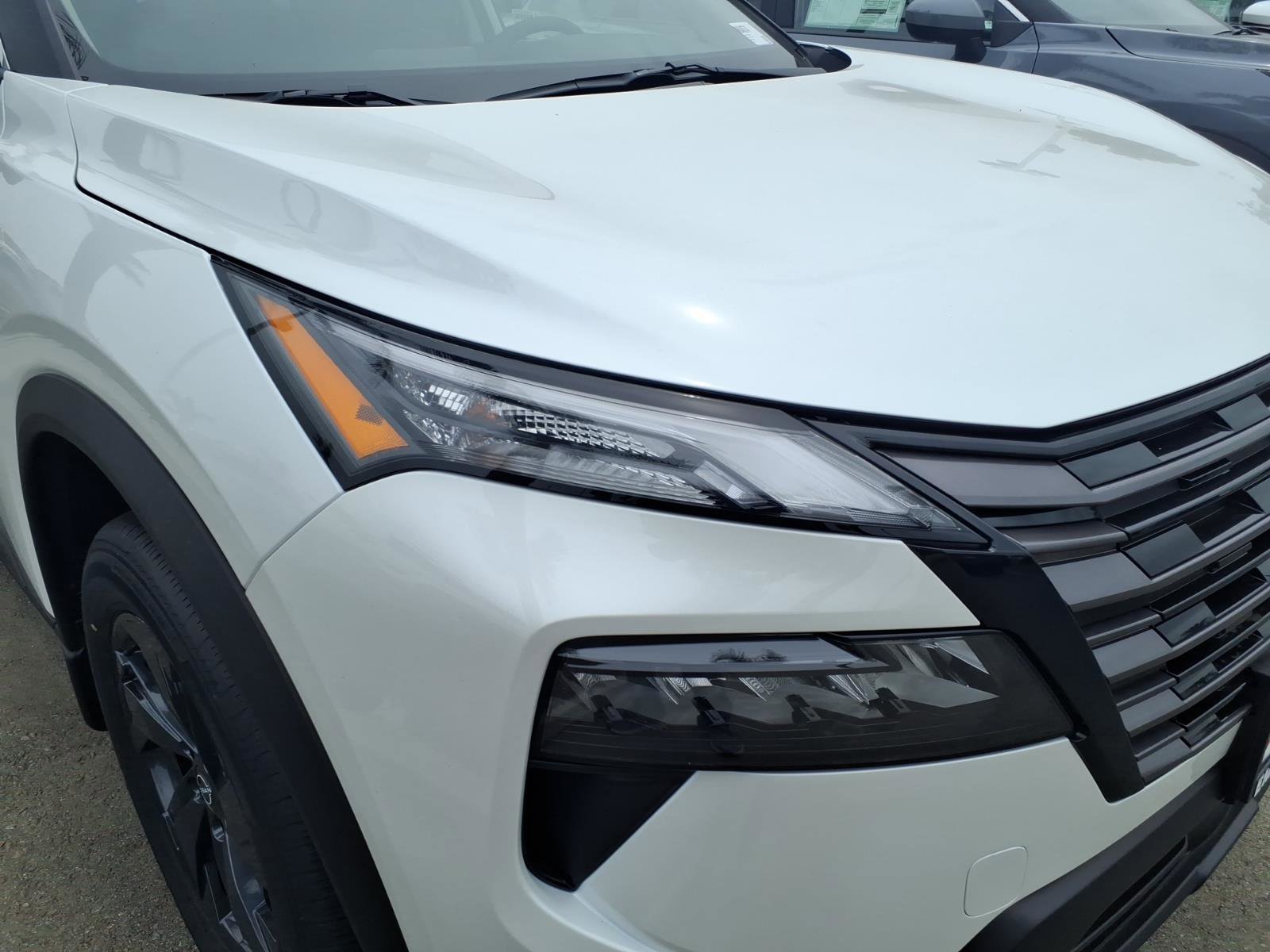 New 2026 Nissan Rogue SV FWD image 4