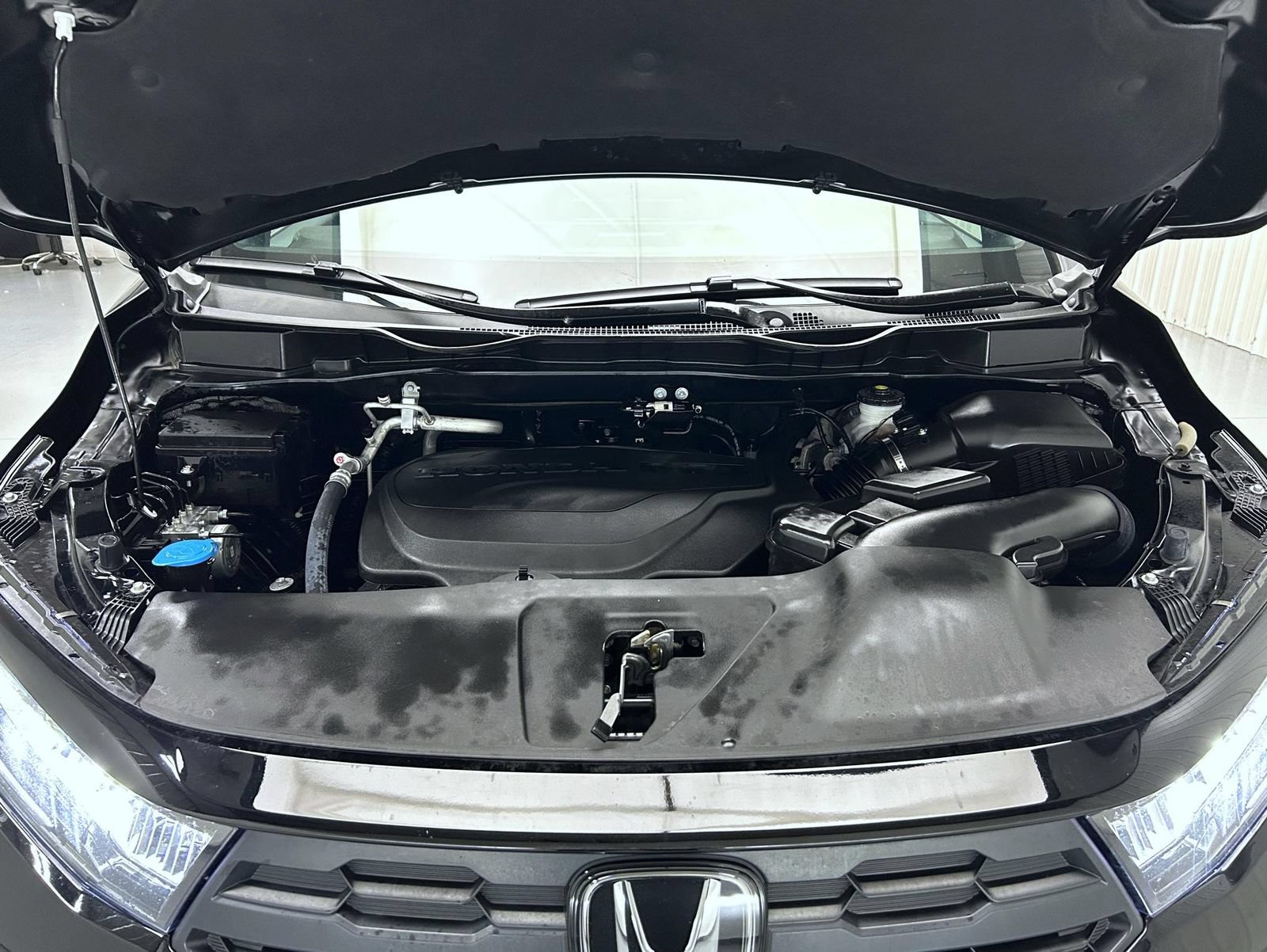 Used 2025 Honda Odyssey Sport-L image 23