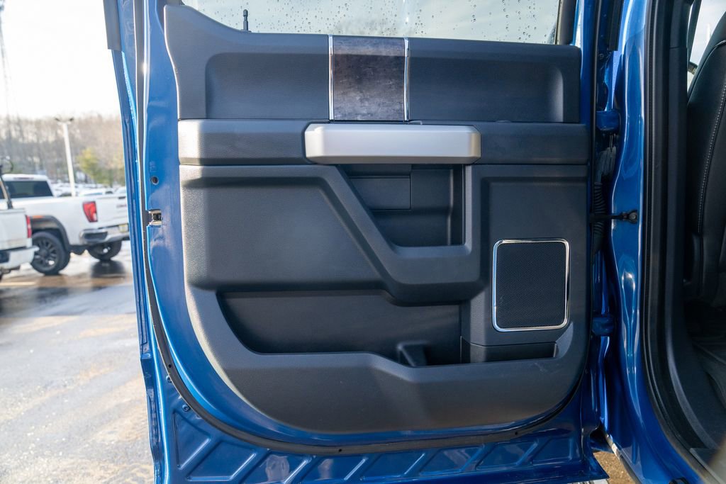 Used 2022 Ford F250 Lariat w/ Black Appearance Package image 16