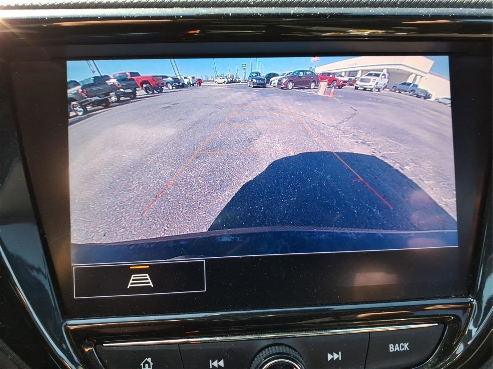 Used 2022 Chevrolet TrailBlazer RS w/ Technology Package image 26