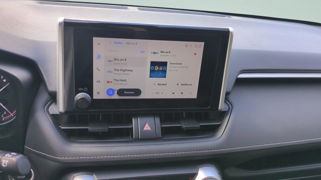 Used 2024 Toyota RAV4 XLE image 19