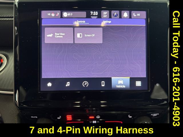 Used 2025 Jeep Grand Cherokee Altitude image 12