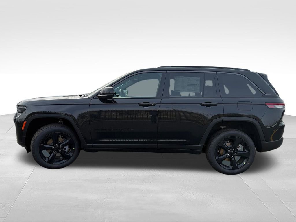 New 2026 Jeep Grand Cherokee Limited w/ Limited Altitude Package AWD/4WD image 4