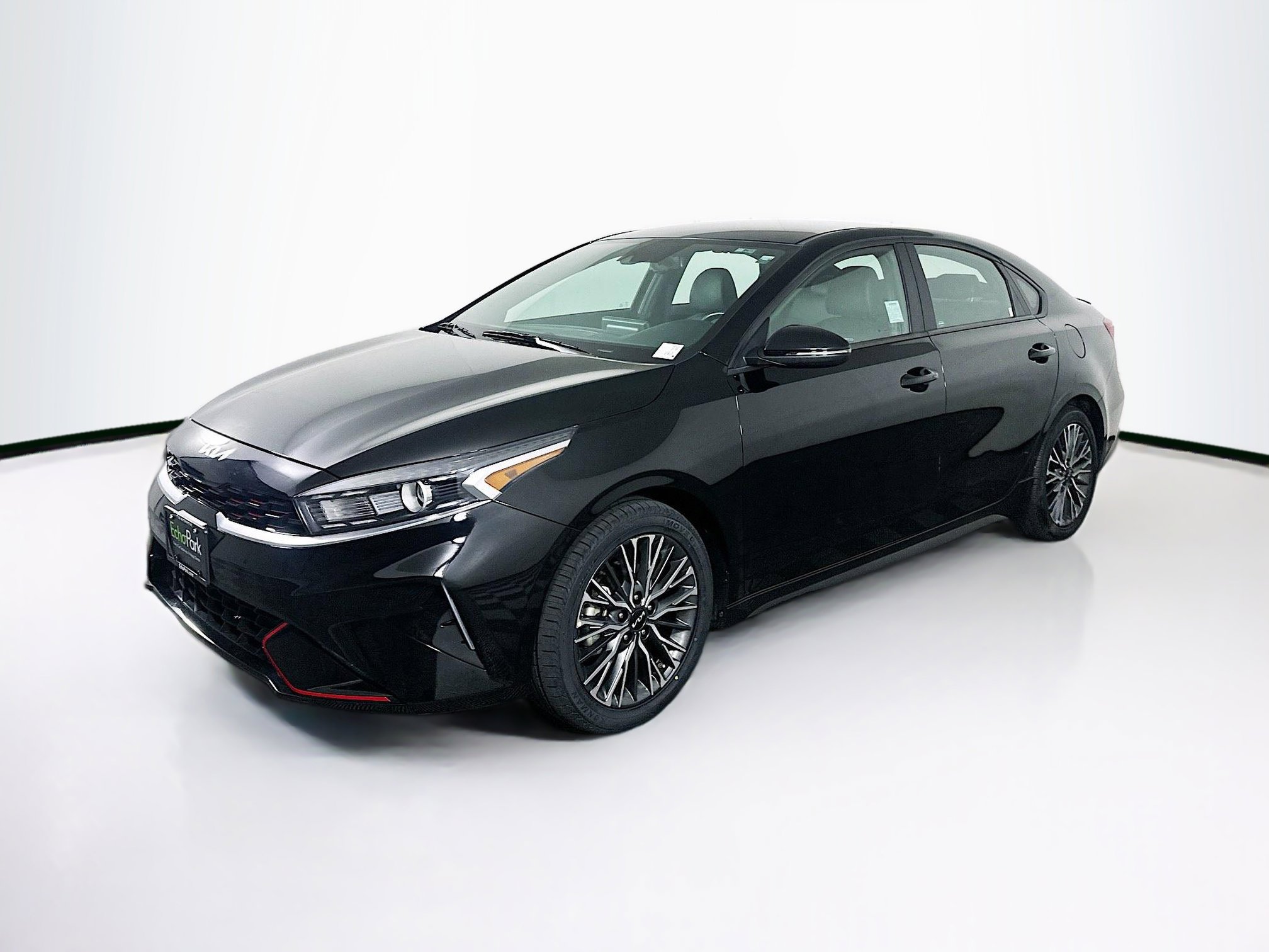 Used 2023 Kia Forte GT-Line image 3