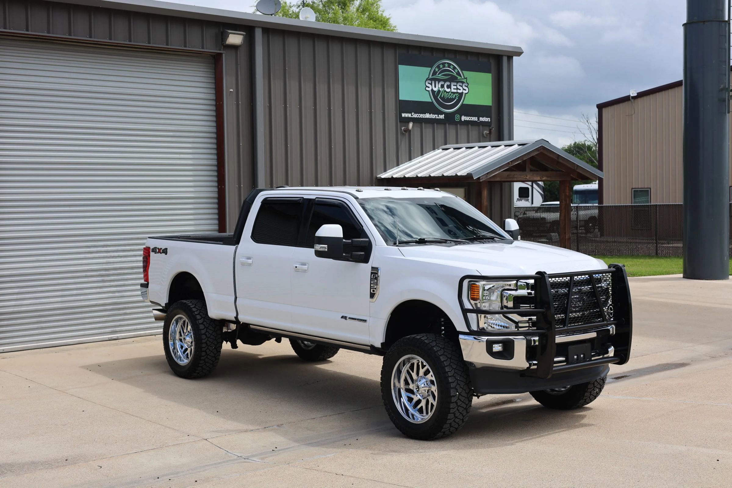Used 2020 Ford F250 Lariat w/ Lariat Ultimate Package AWD/4WD image 17