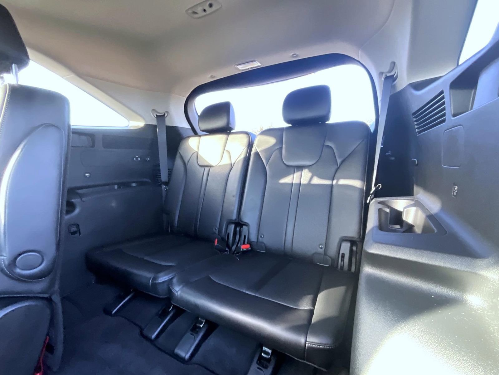 Used 2023 Kia Sorento X-Line EX image 19