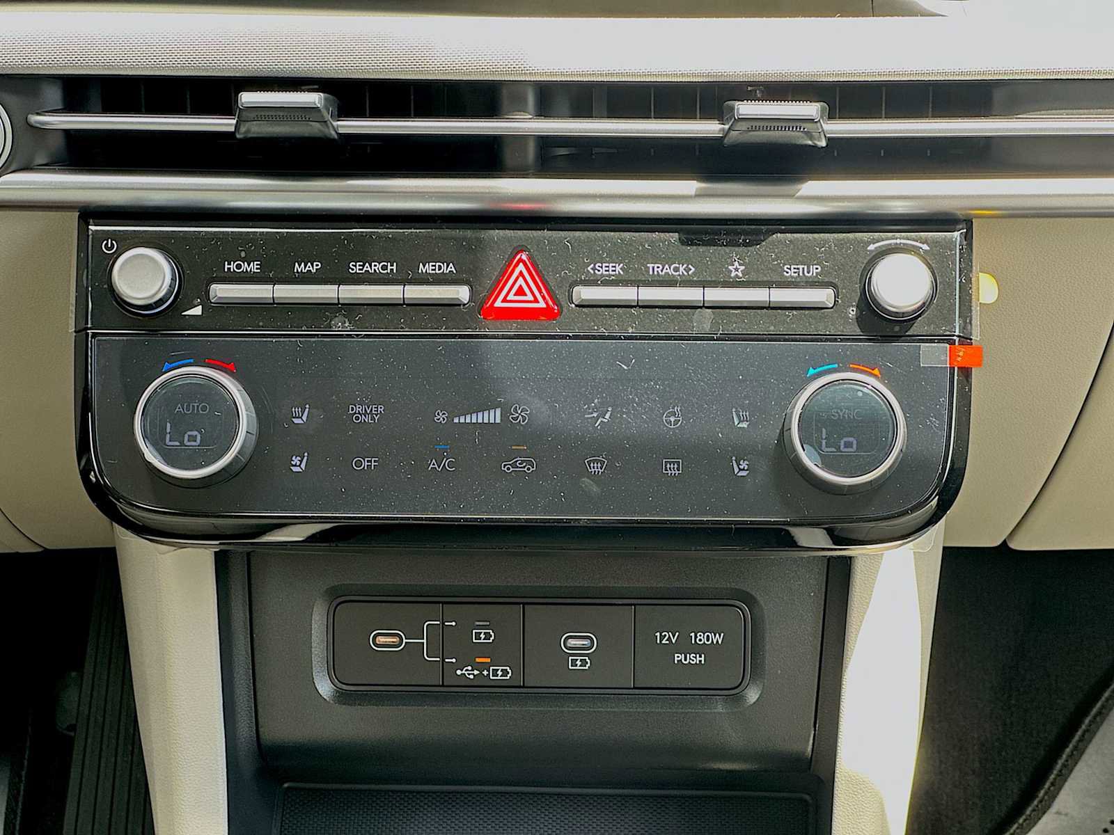 New 2026 Hyundai Tucson Limited AWD/4WD image 9