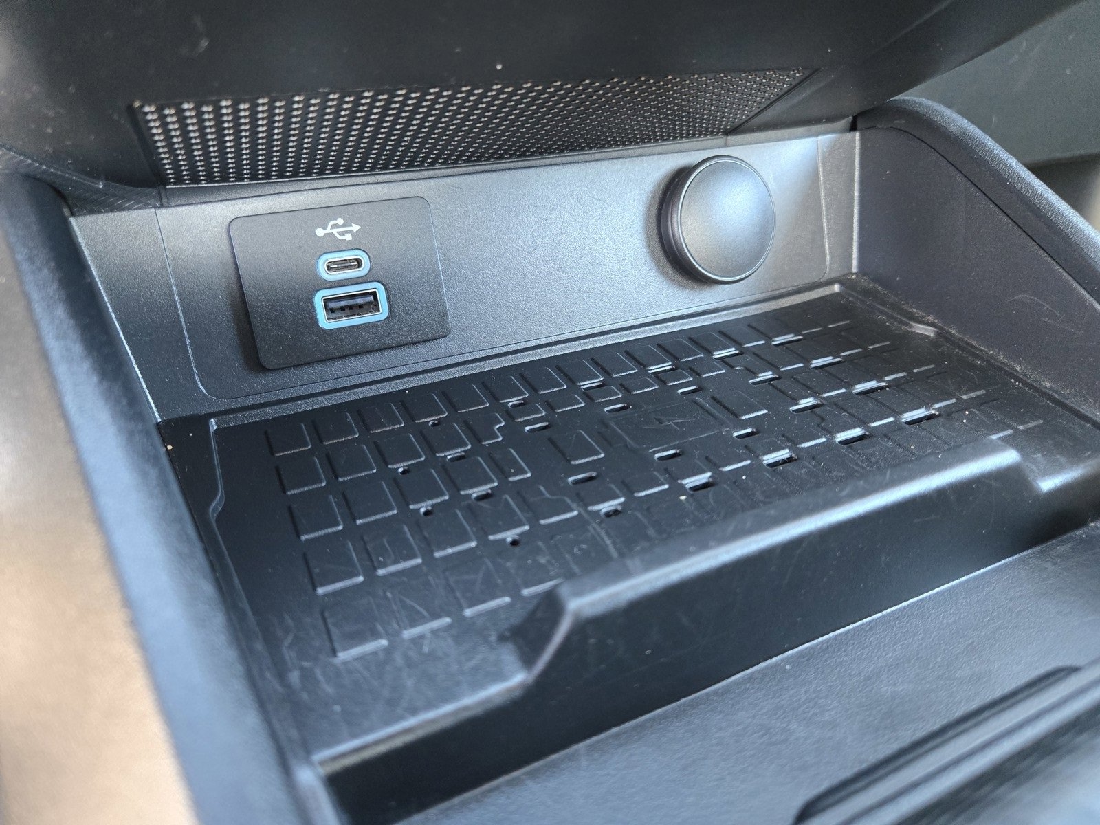 Used 2024 Ford Mustang Premium image 14