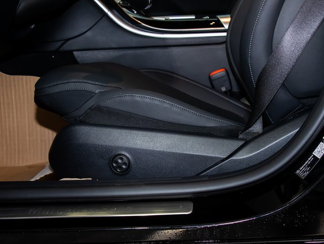 Certified 2026 Mercedes-Benz C 300 4MATIC Sedan image 15