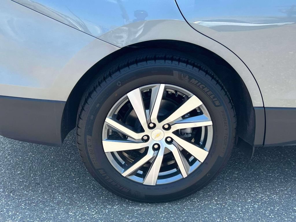 Used 2023 Chevrolet Equinox Premier AWD/4WD image 11