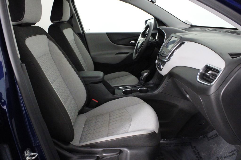 Used 2022 Chevrolet Equinox LS w/ LS Convenience Package image 14