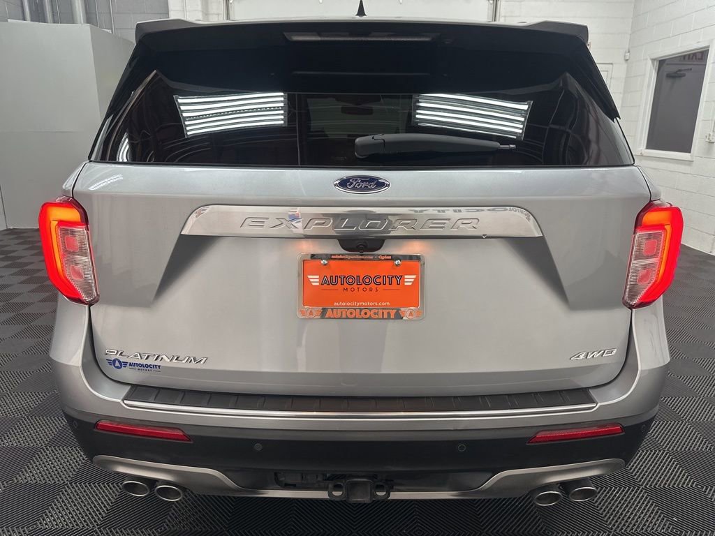 Used 2022 Ford Explorer Platinum w/ Equipment Group 601A AWD/4WD image 8