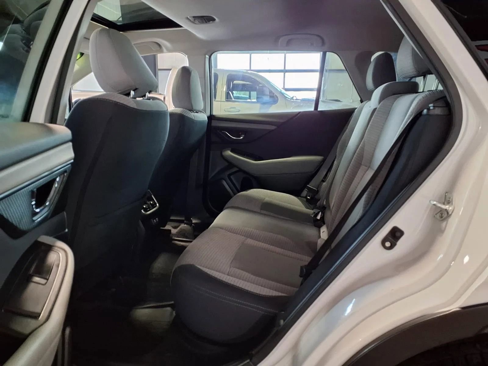 Used 2022 Subaru Outback Premium image 14