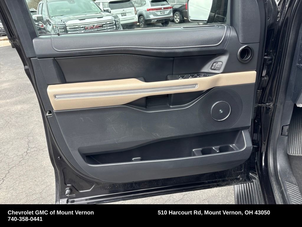 Used 2024 Ford Expedition Max Limited image 13