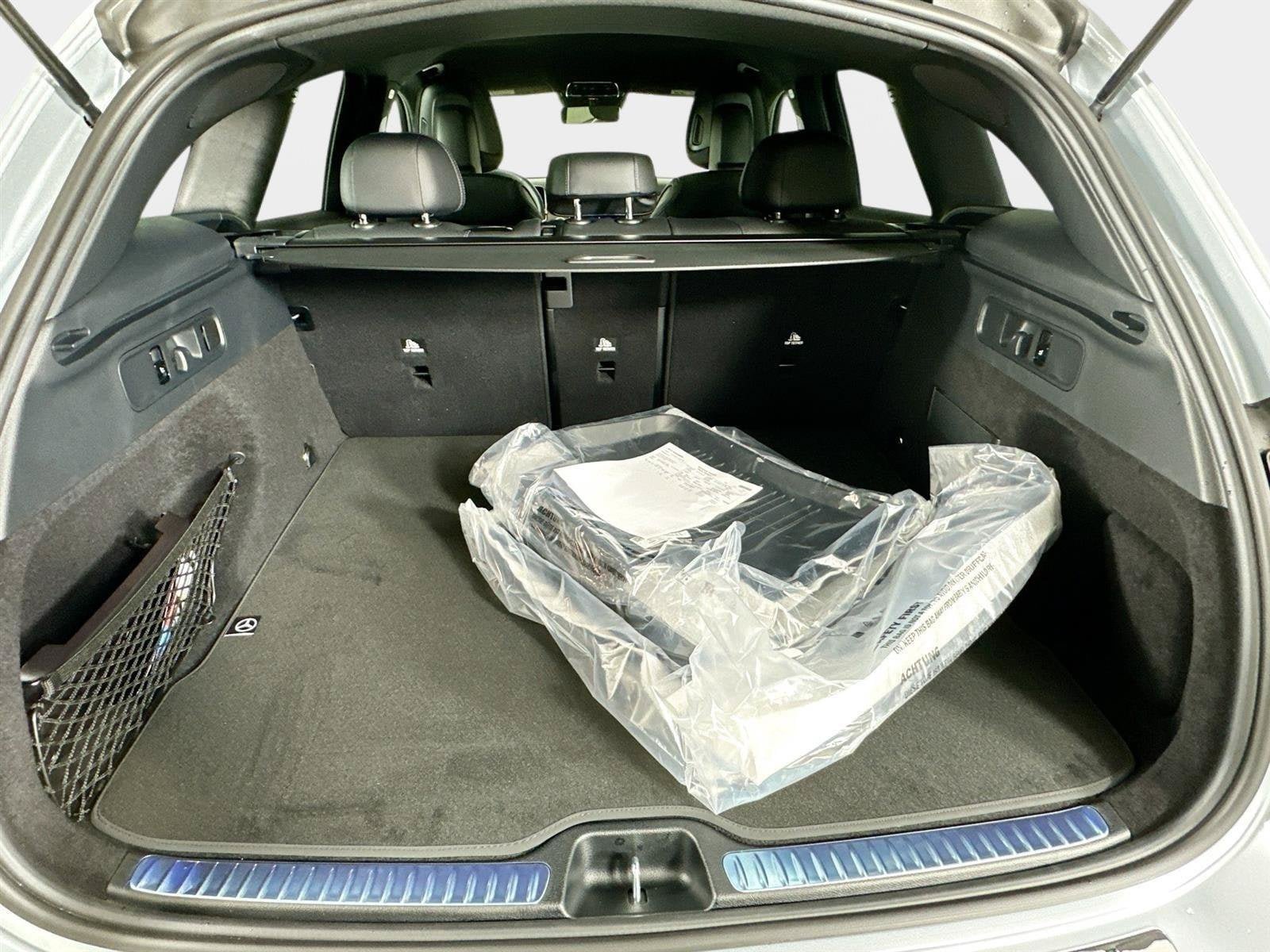Used 2026 Mercedes-Benz GLC 300 4MATIC image 32