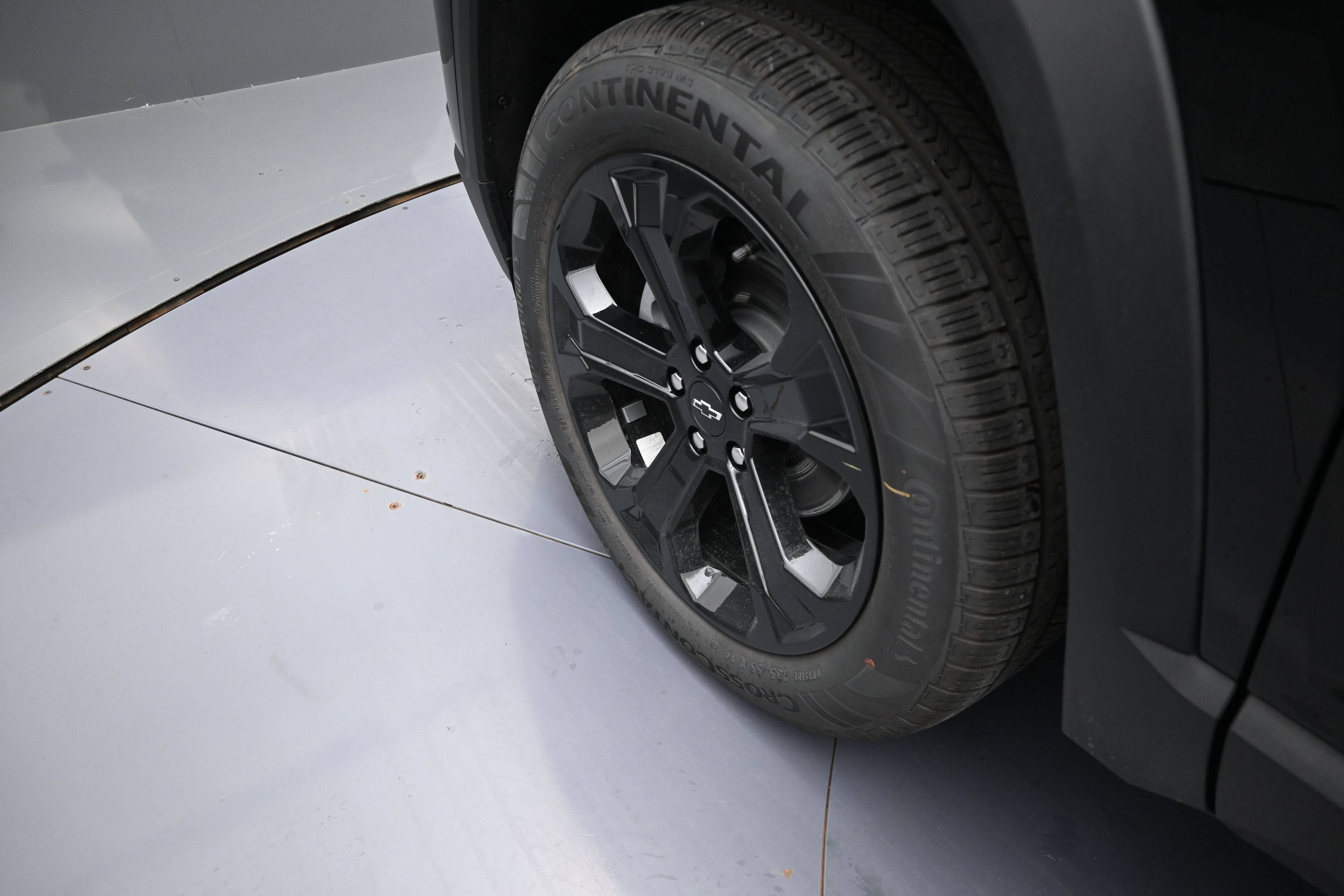New 2027 Chevrolet Equinox LT w/ Convenience Package II FWD image 37