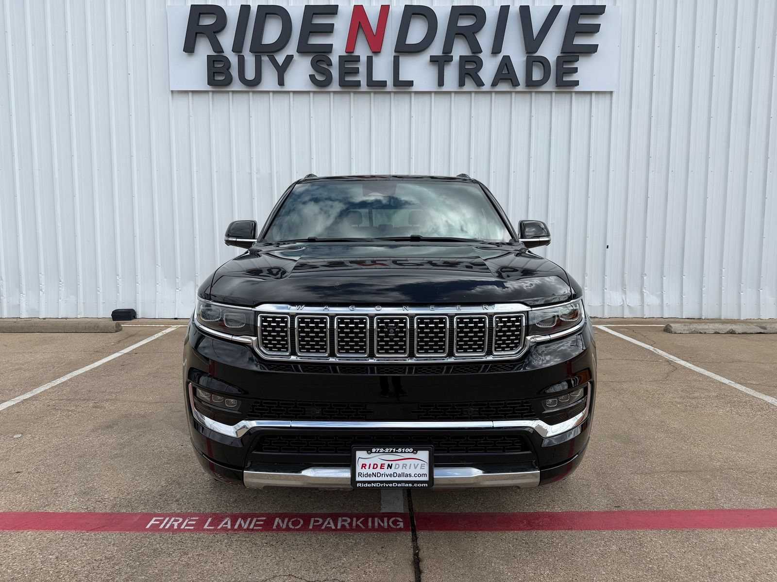 Used 2022 Jeep Grand Wagoneer Series II AWD/4WD image 10