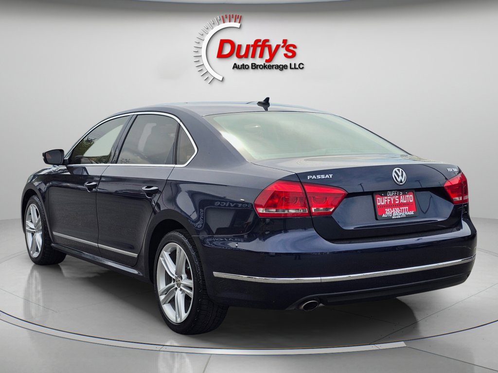 Used 2015 Volkswagen Passat TDI SEL Premium FWD image 14