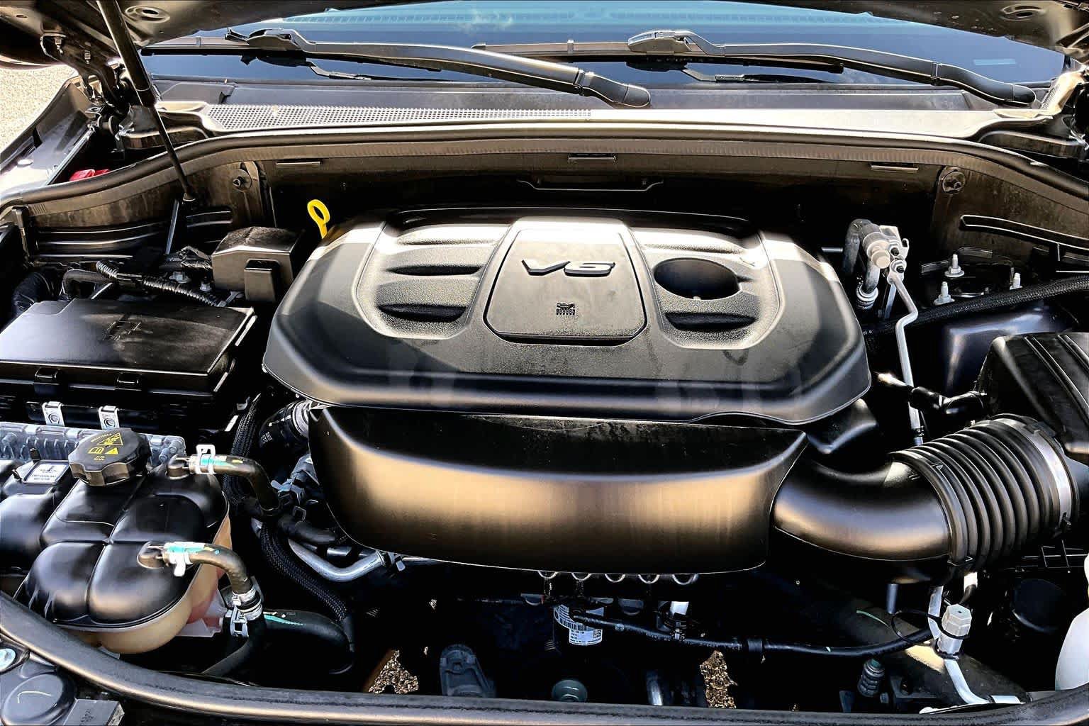 Used 2020 Jeep Grand Cherokee Laredo RWD image 34