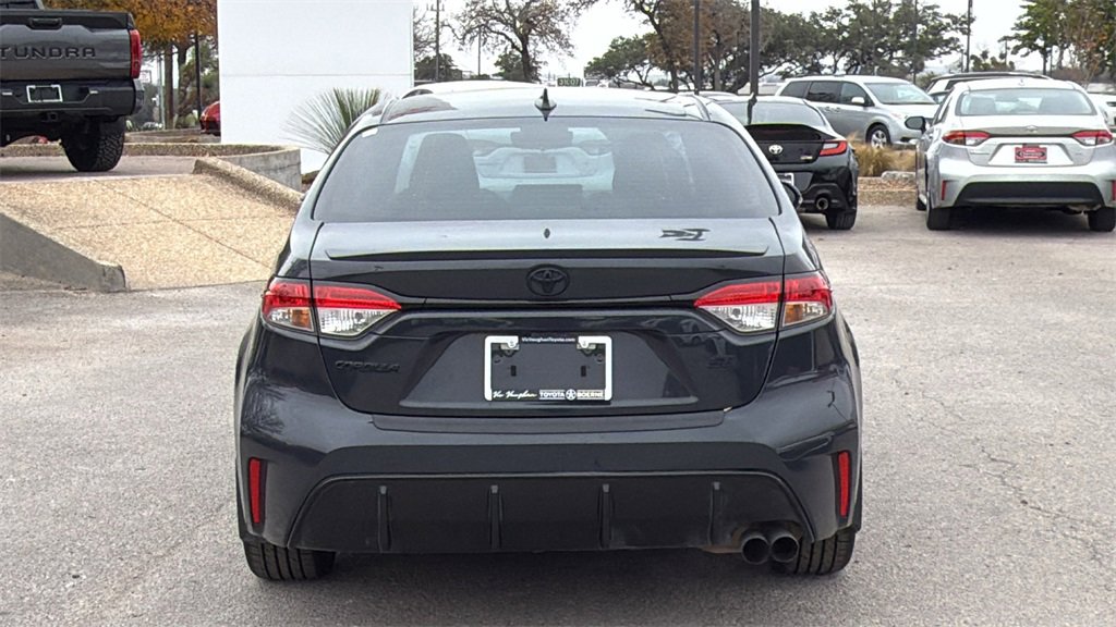 Used 2025 Toyota Corolla SE image 4