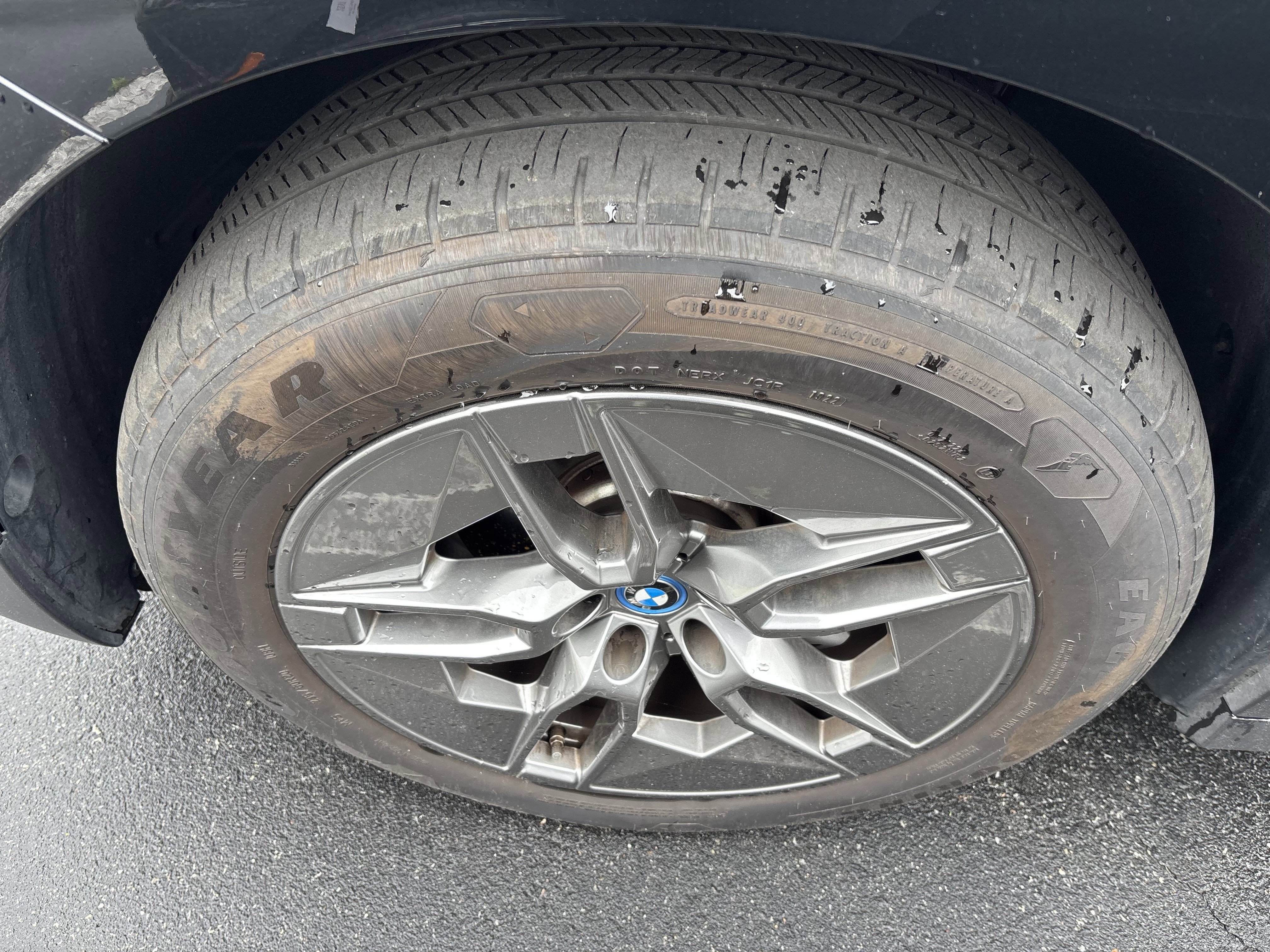 Certified 2023 BMW iX xDrive50 AWD/4WD image 34