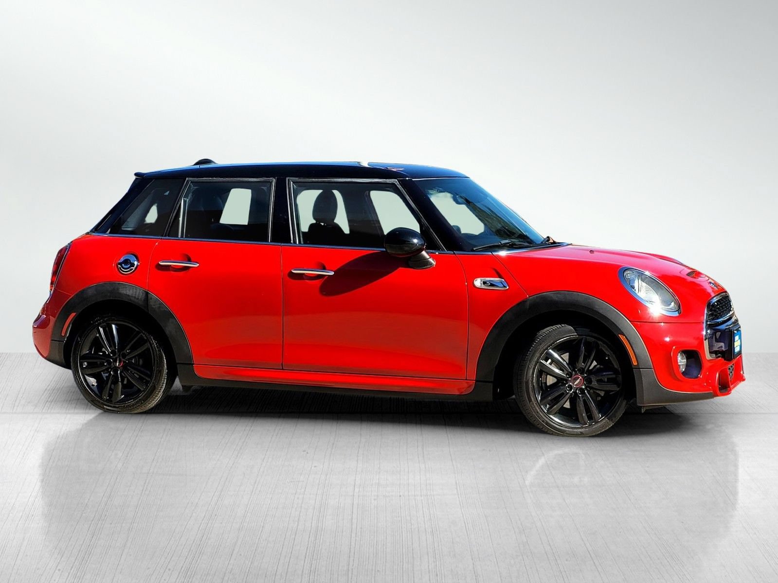 Used 2015 MINI Cooper S FWD image 3