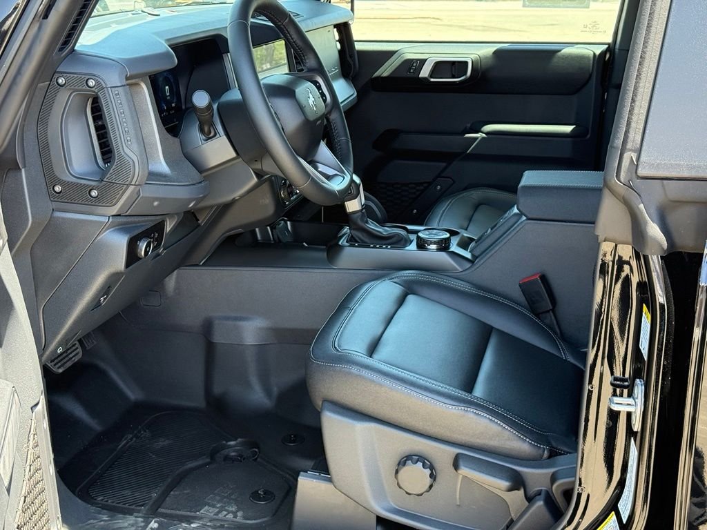 New 2026 Ford Bronco Badlands w/ Sasquatch Package AWD/4WD image 5