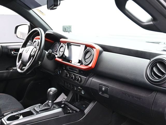 Used 2016 Toyota Tacoma TRD Sport RWD image 26