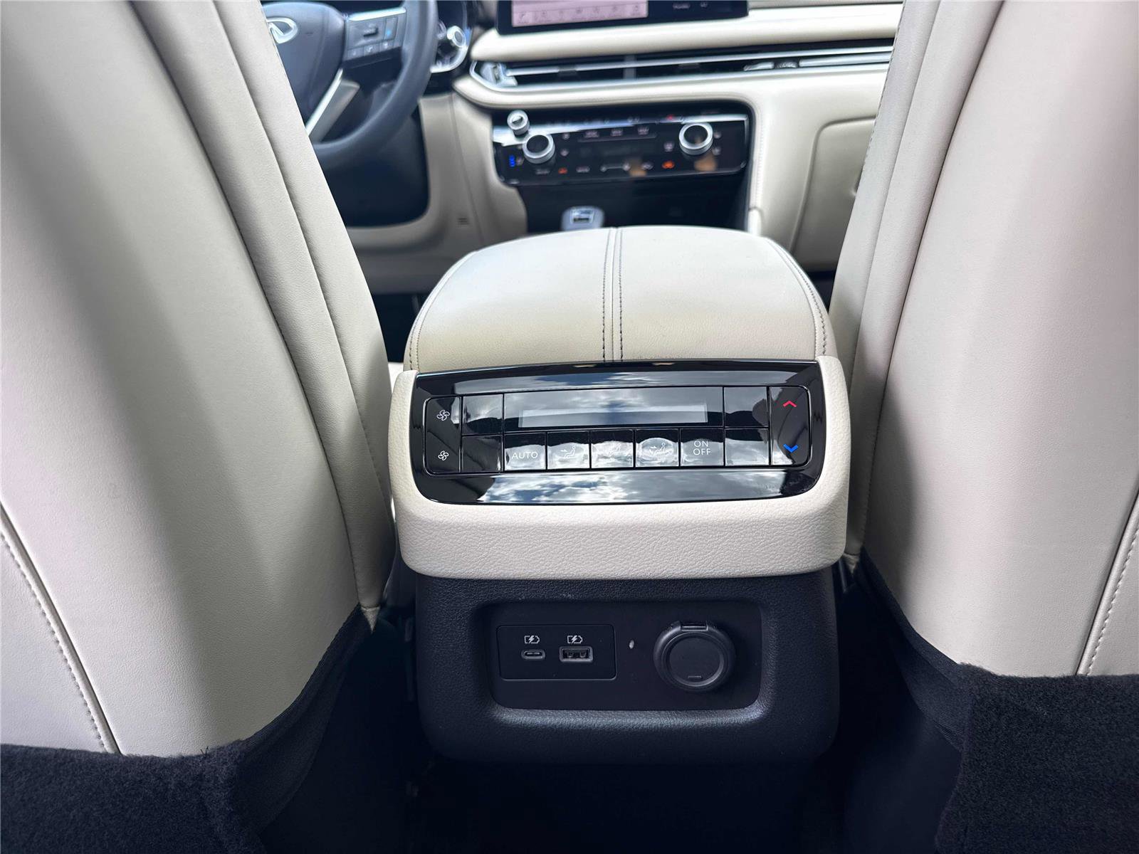 Used 2023 INFINITI QX60 Luxe w/ Cargo Package image 32