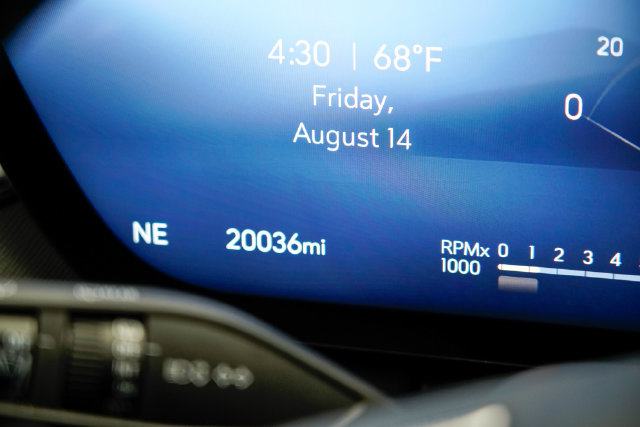 Used 2025 Buick Enclave Preferred FWD image 5