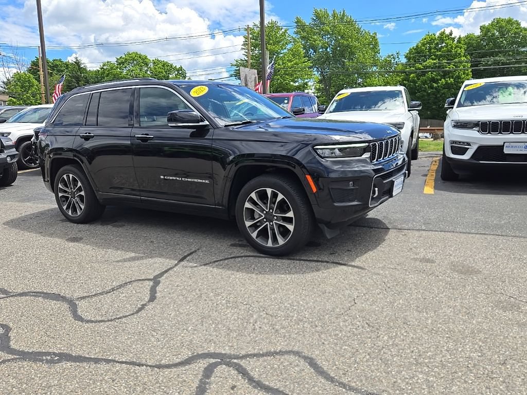 Certified 2023 Jeep Grand Cherokee Overland w/ Luxury Tech Group IV AWD/4WD image 2