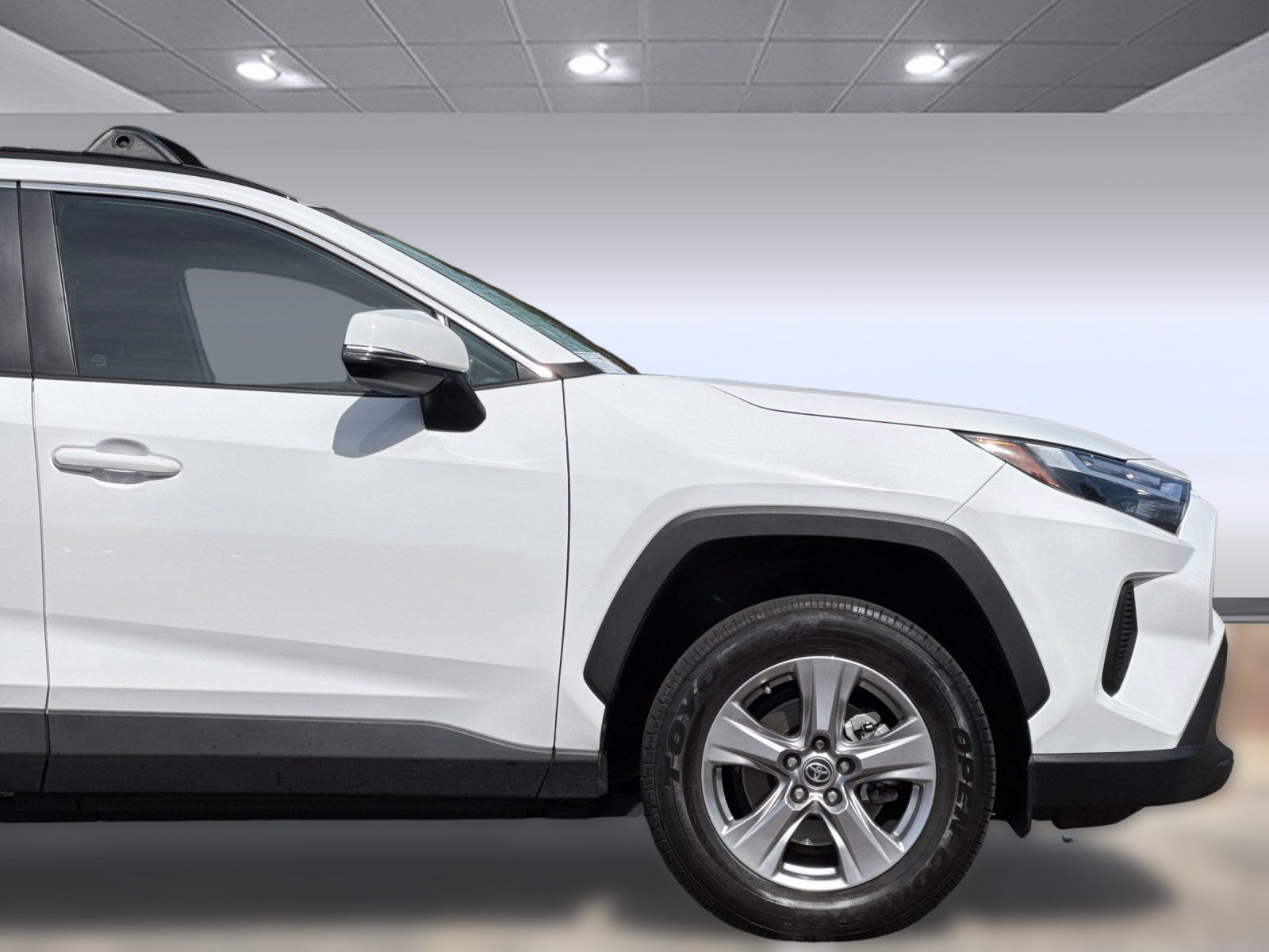 Used 2023 Toyota RAV4 XLE w/ Convenience Package FWD image 34