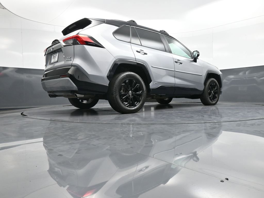 Certified 2022 Toyota RAV4 XSE AWD/4WD image 31